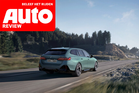 REVIEW I5 TOURINGAUTOREVIEUW