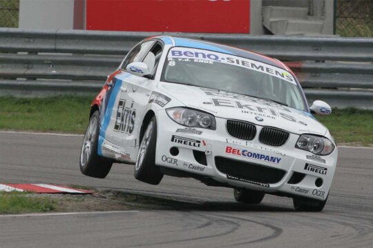 Ricardo-van-der-Ende-BMW-130iCup-Twee-Wielen-Los