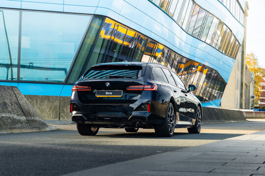 BMW 5 Serie Touring 550e xDrive-8