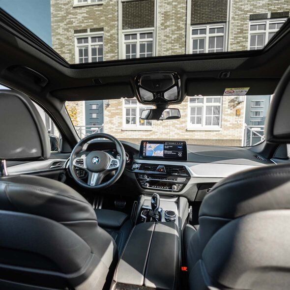 BMW-Interieur-Cockpit-Private-Lease-Header-Mobiel