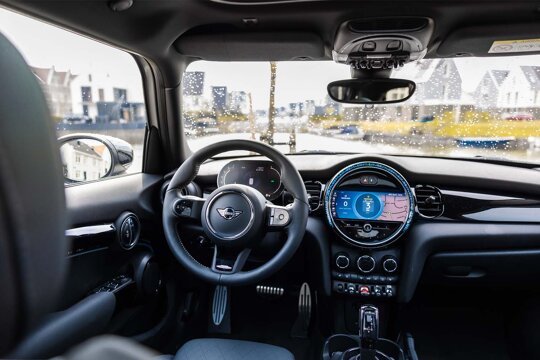 MINI-Interieur-Cockpit