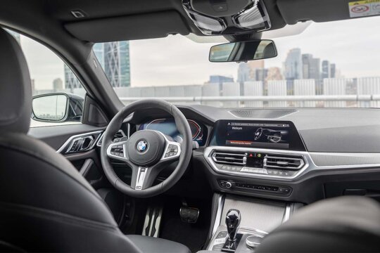 BMW-4-Serie-Gran-Coupé-interieur-stuur-parkeerdek