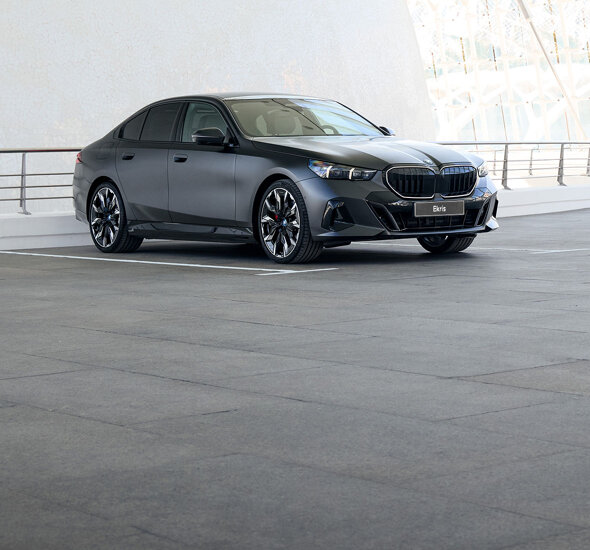 BMW_530e_1180x1180