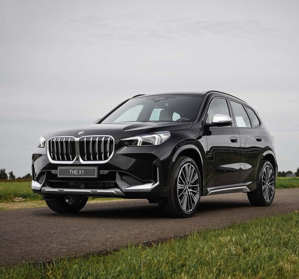 BMW_X1_Zwart_Voorkant_Header_Mobile_Ekris