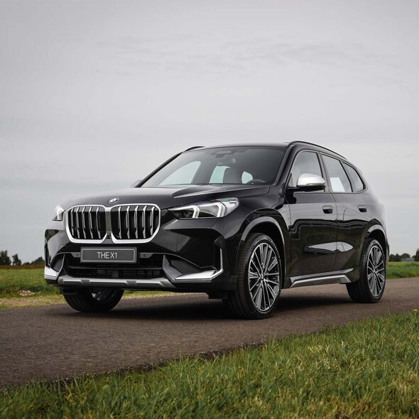 BMW_X1_Zwart_Voorkant_Header_Mobile_Ekris
