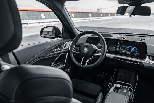 BMW_iX1_Business_Edition_Interieur_Ekris_Header_Desktop