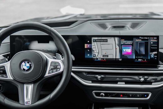 BMW-X7-Interieur-Curved-Display-Ekris