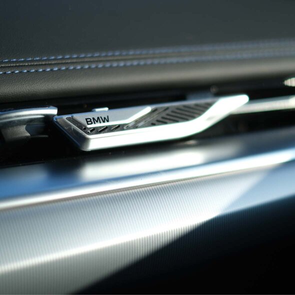 Ekris-BMW-Product-vd-Maand-Oktober-Starterkit-luchtverfrisser-header-mobile