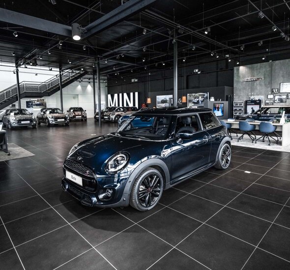 Ekris-MINI-Maastricht-Showroom-Header-mobiel