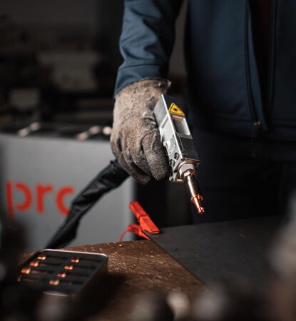 PRC-A1500-Laser-Welding-Gun3